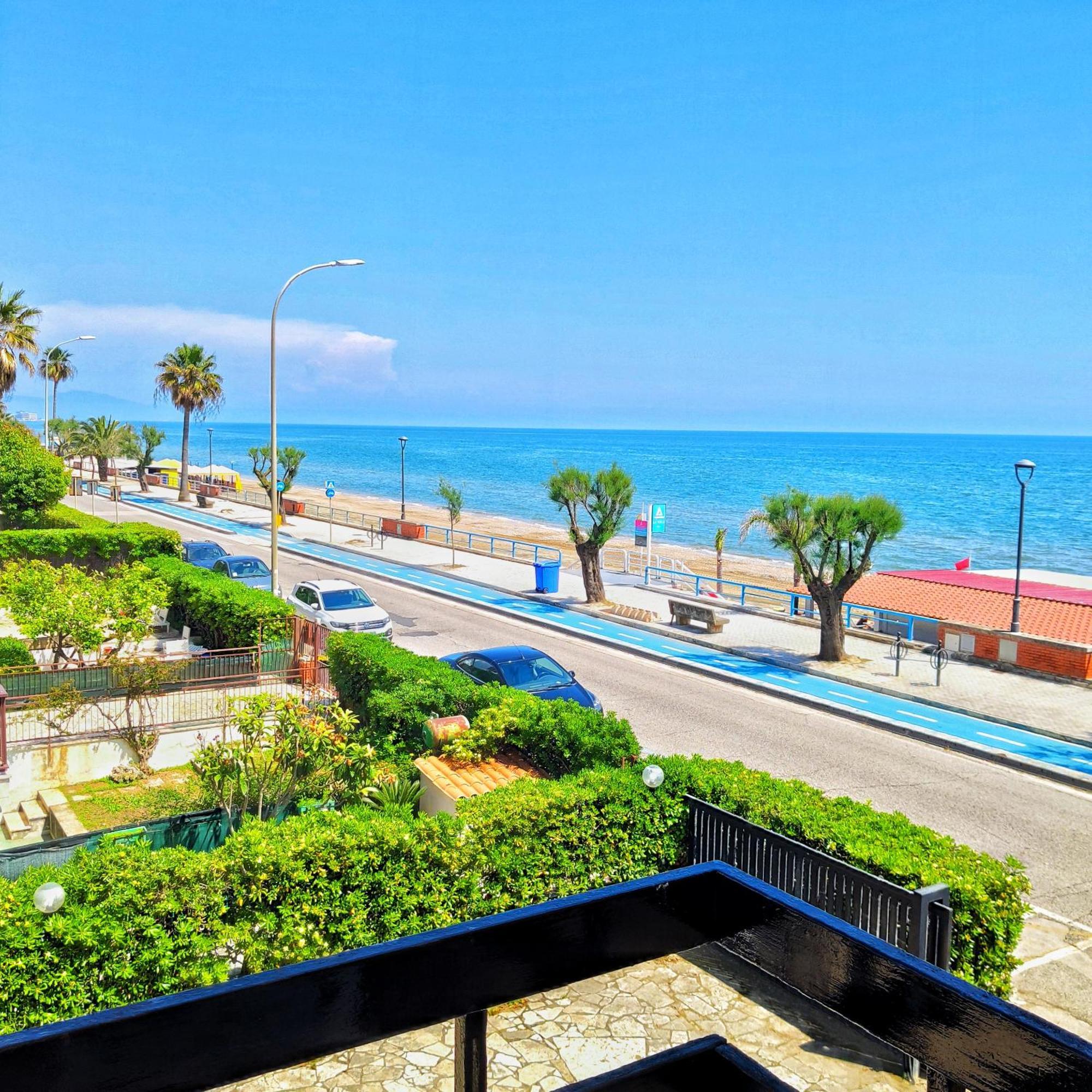 Piccolo Hotel Terracina Exterior foto