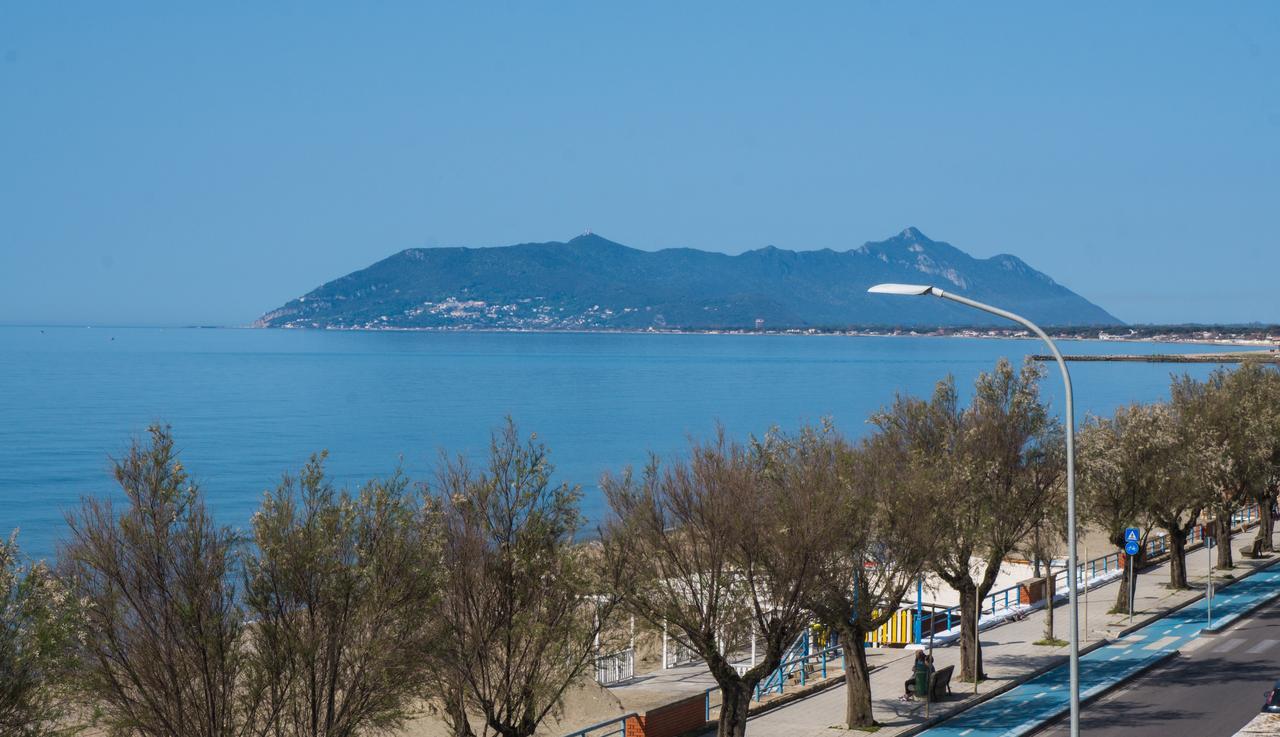 Piccolo Hotel Terracina Exterior foto